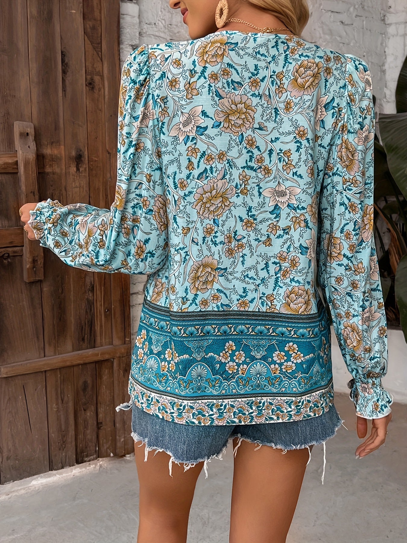 V-Hals Bloemenprint Blouse - Met Strik Voorzijde & Lange Mouwen
