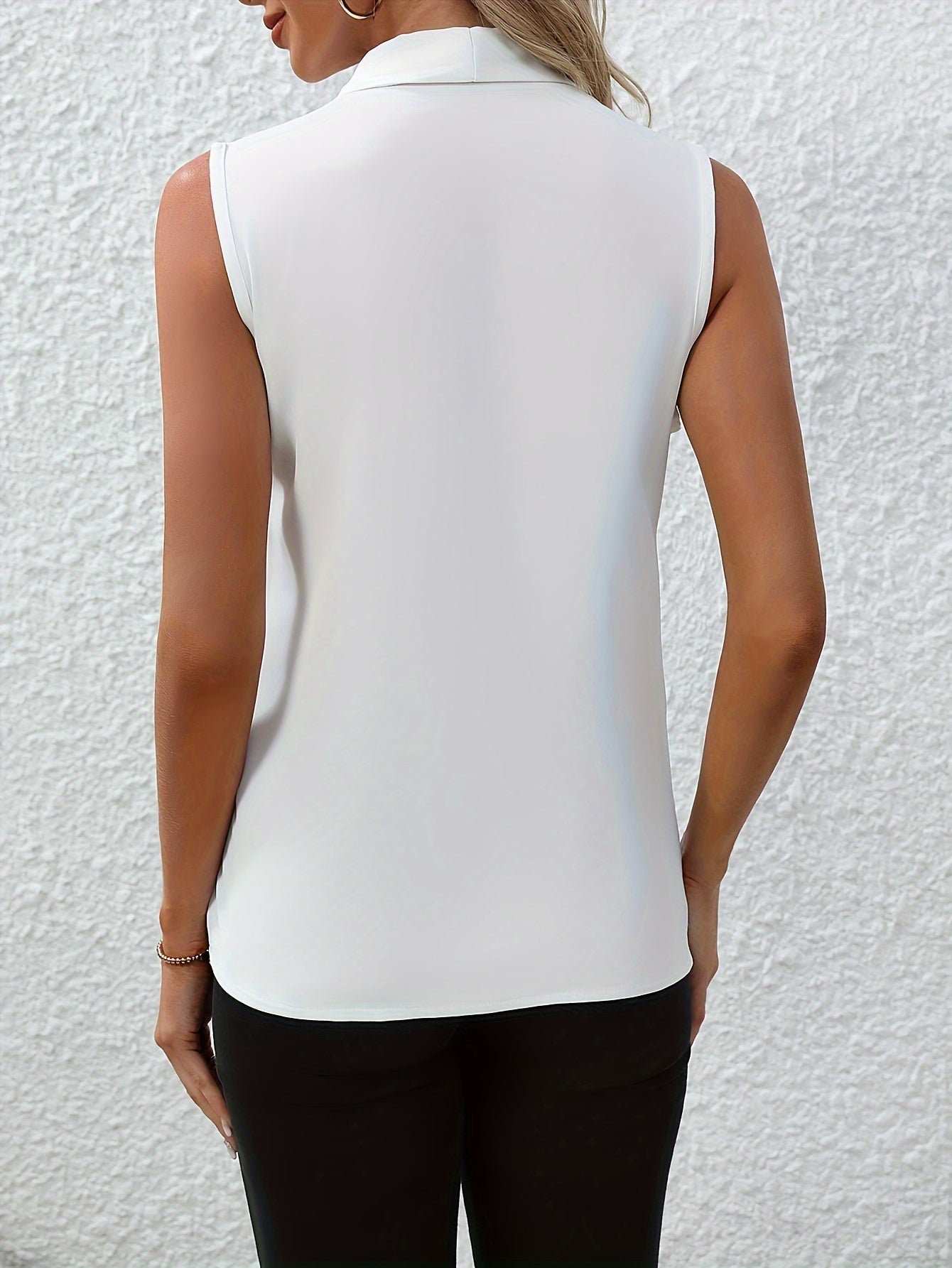 V-Hals Mouwloze Blouse - Lichtgewicht Stof & Ruime Pasvorm