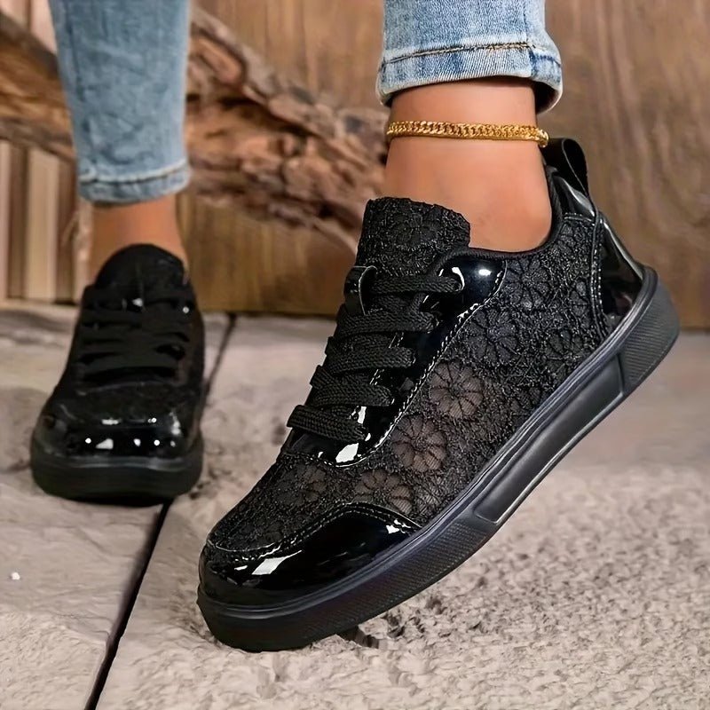 Alessa - Elegante sneakers van kant