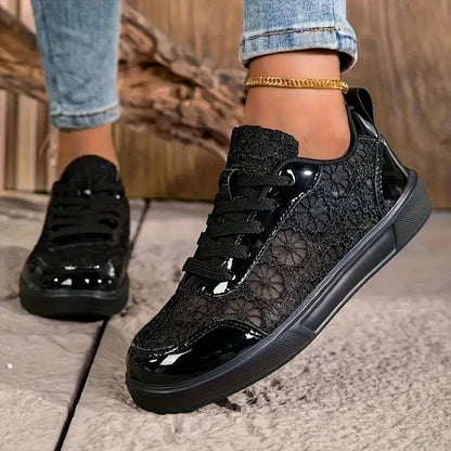 Alessa - Elegante sneakers van kant