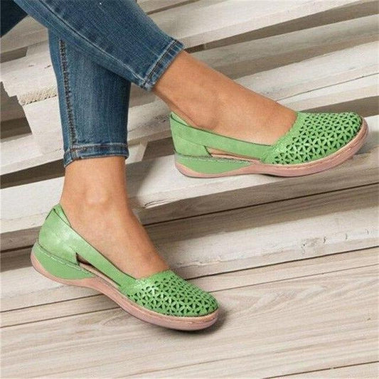 Marley | Opengewerkte mocassin met extra ruimte