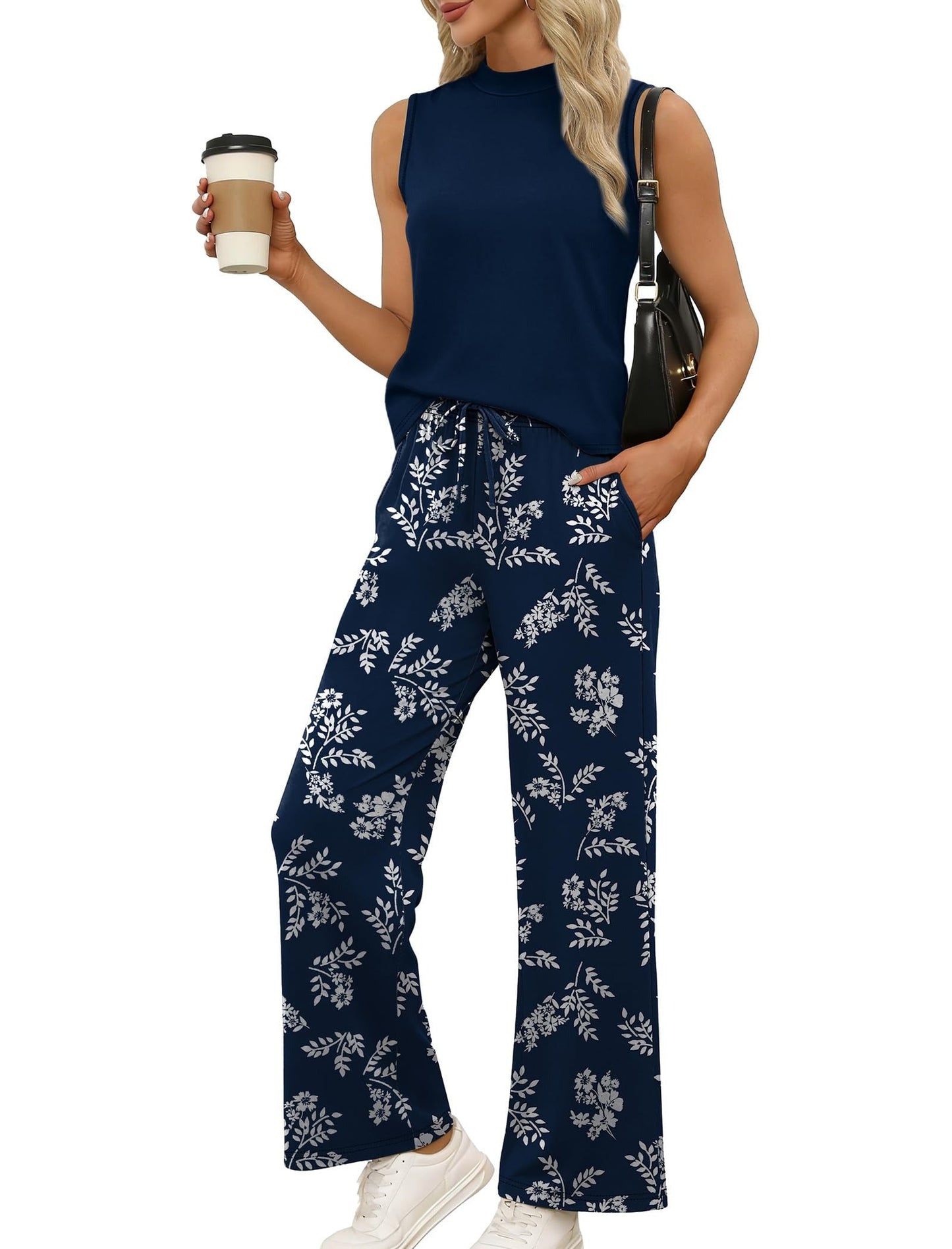 Set met een tanktop met hoge kraag en een broek met wijde pijpen en print voor dames
