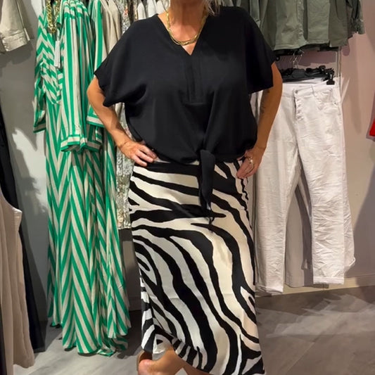 Top met strik aan de voorkant en midirok voor dames – Casual set