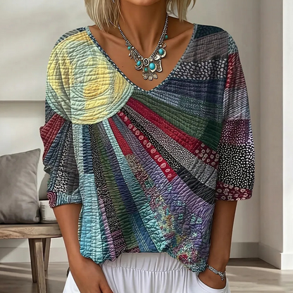 👚 Retro, artistieke blouse met digitale print – boho-chic